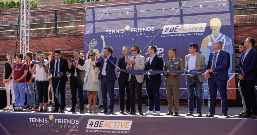Tennis & Friends
